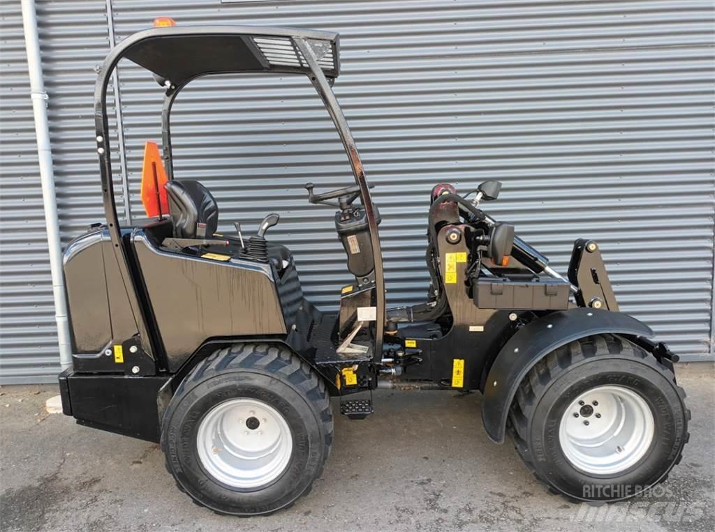 Schäffer 2434 Mini loaders