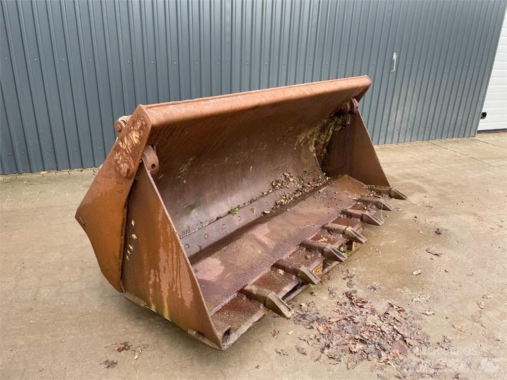  Skovl Buckets