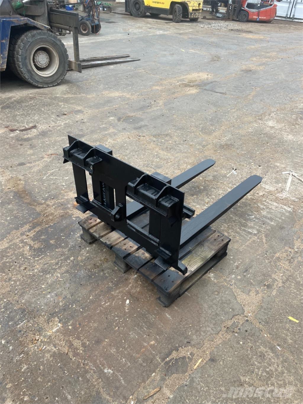 Thaler 2500kg Mini loaders