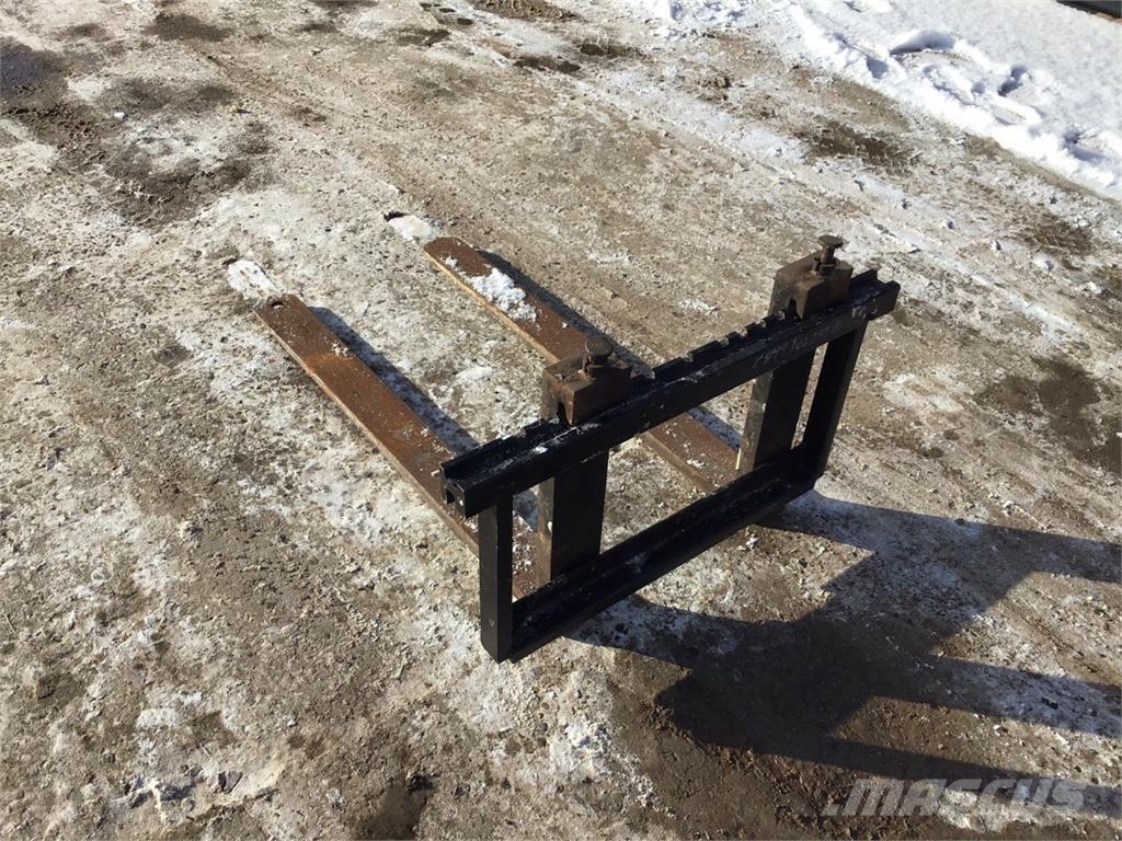 Universal  Forks