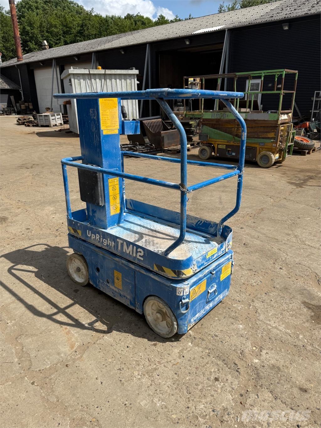 UpRight TM12 Vertical mast lifts