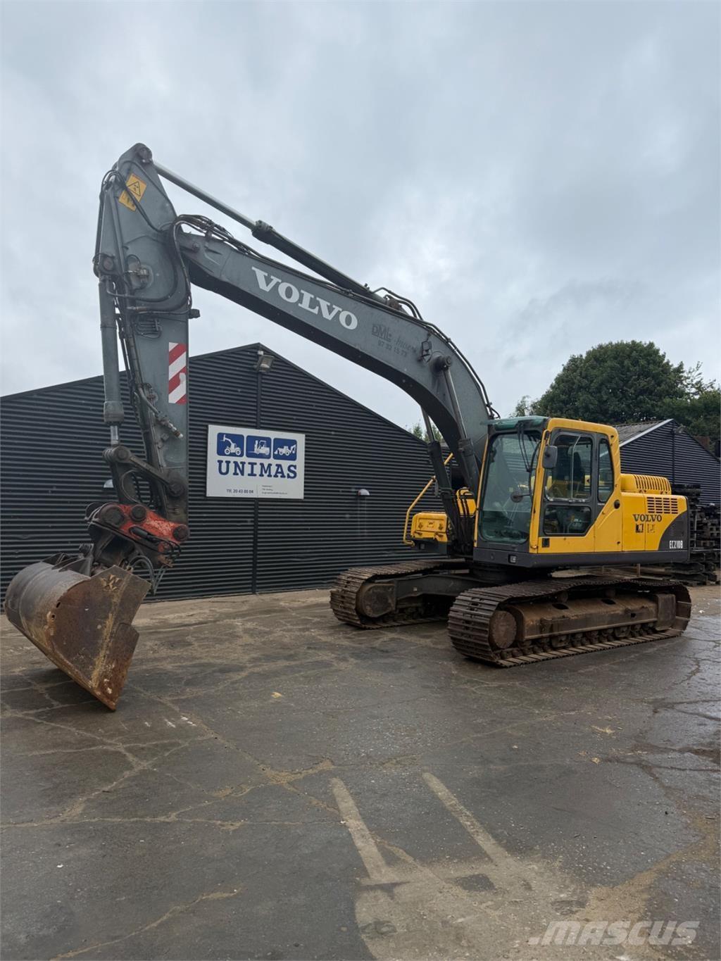 Volvo EC210 Crawler excavators
