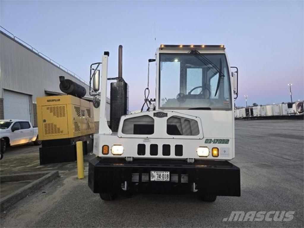 Autocar ACTT64 Terminal tractors