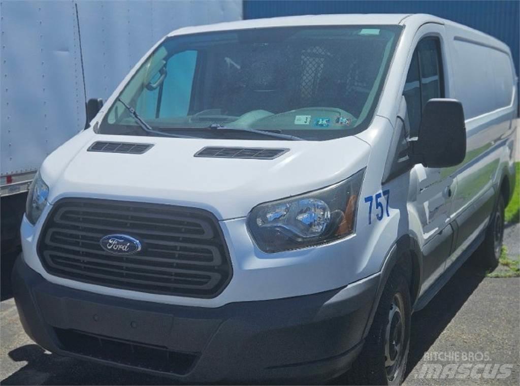 Ford Transit 150 Panel vans