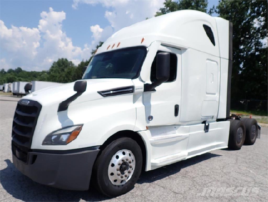 Freightliner 126 Truck Tractor Units