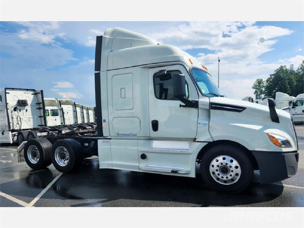 Freightliner 126 Truck Tractor Units