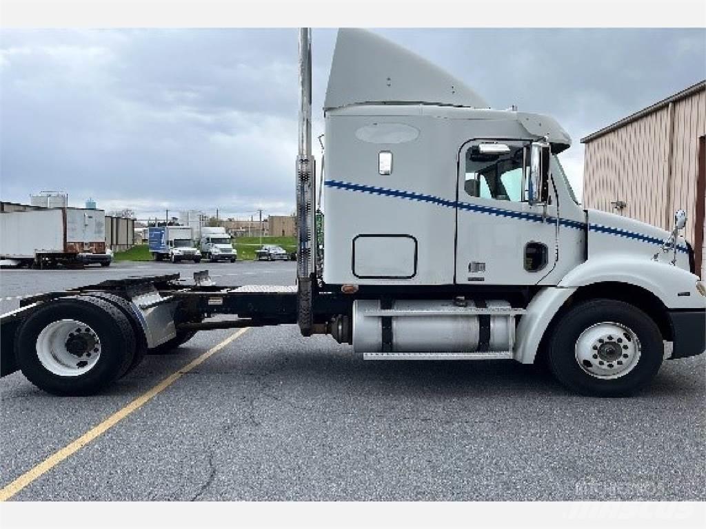 Freightliner C112 Truck Tractor Units