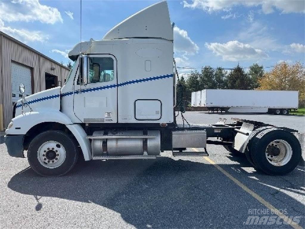 Freightliner CL112 Truck Tractor Units