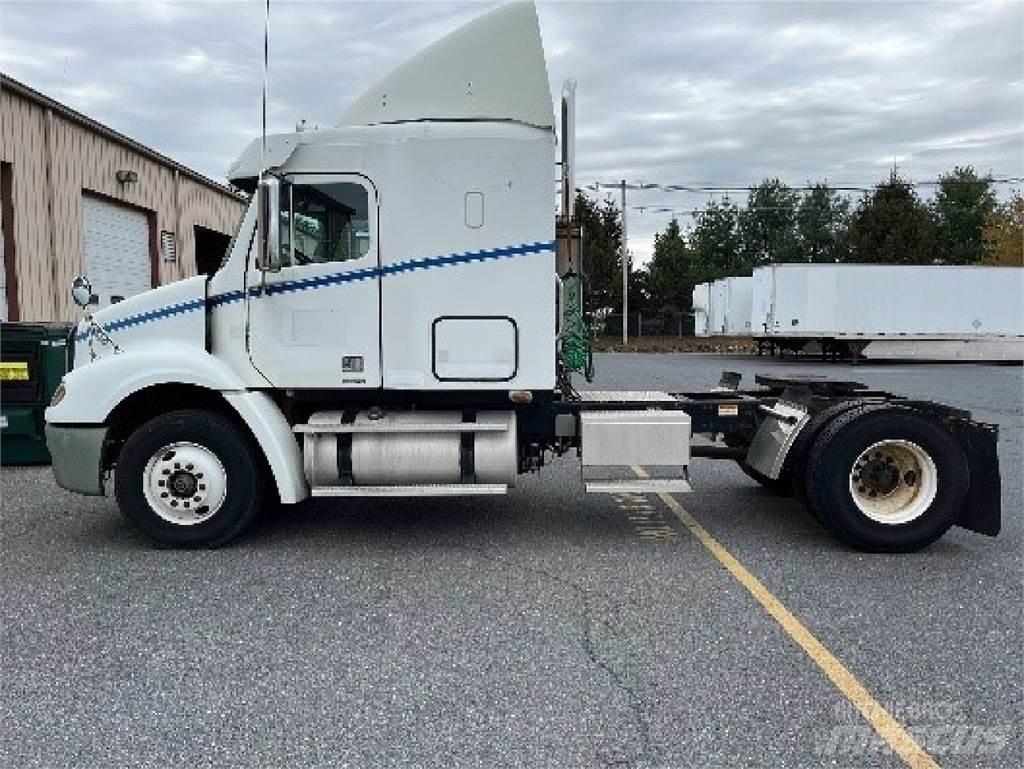 Freightliner CL112G Truck Tractor Units