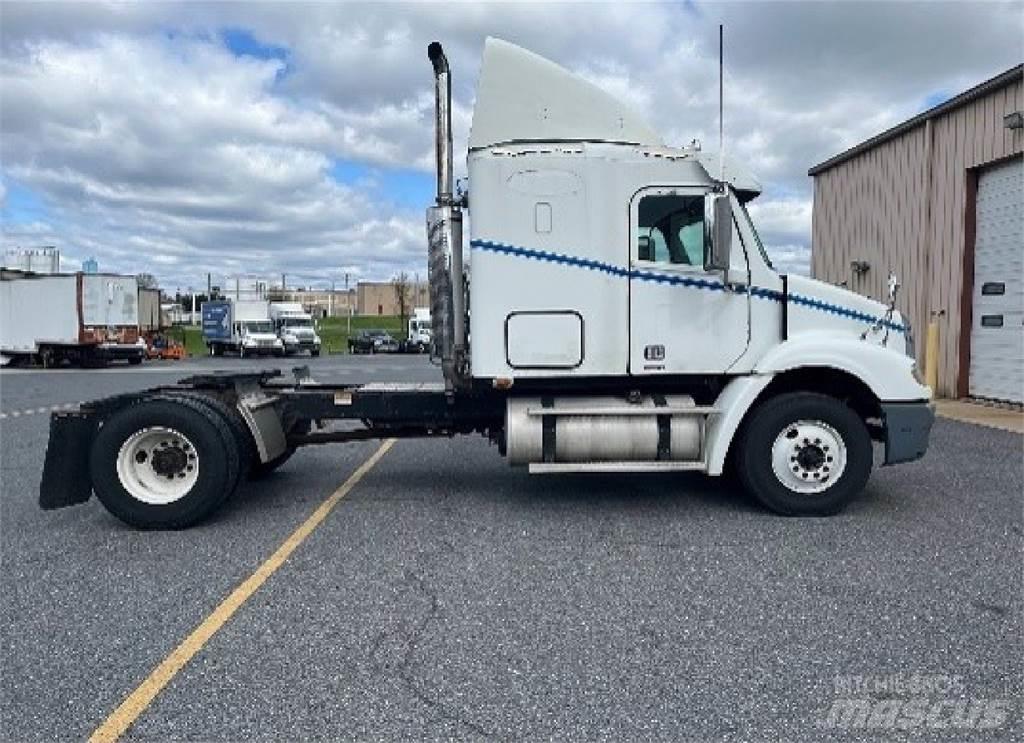 Freightliner CL112G Truck Tractor Units