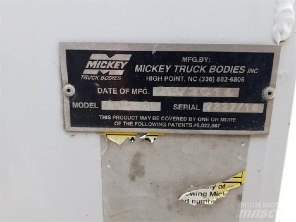 Freightliner M2106 Beverage delivery trucks