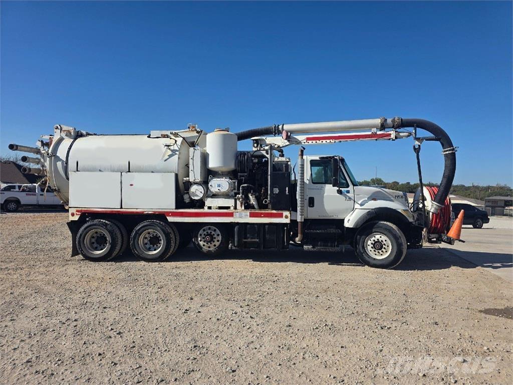 International 4400 Other trucks