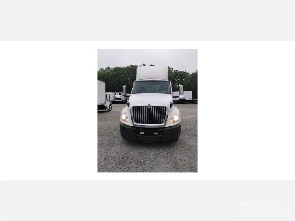 International LT Truck Tractor Units