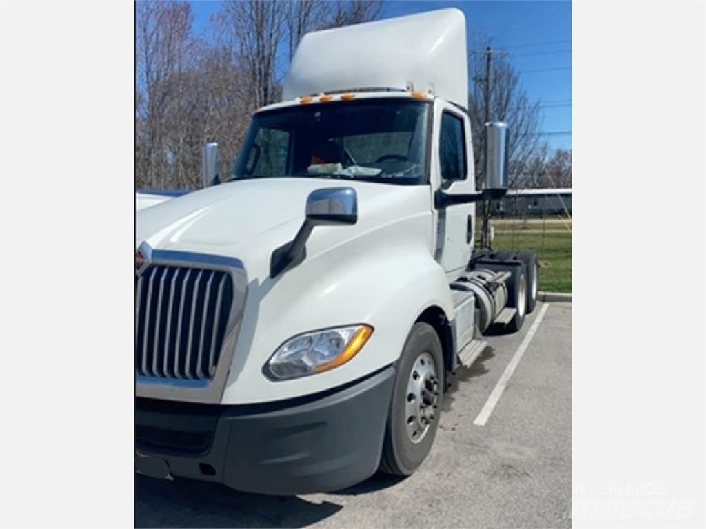 International LT Truck Tractor Units