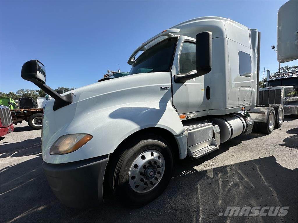 International LT625 Truck Tractor Units