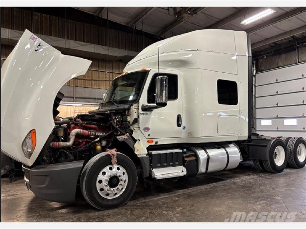 International LT625 Truck Tractor Units