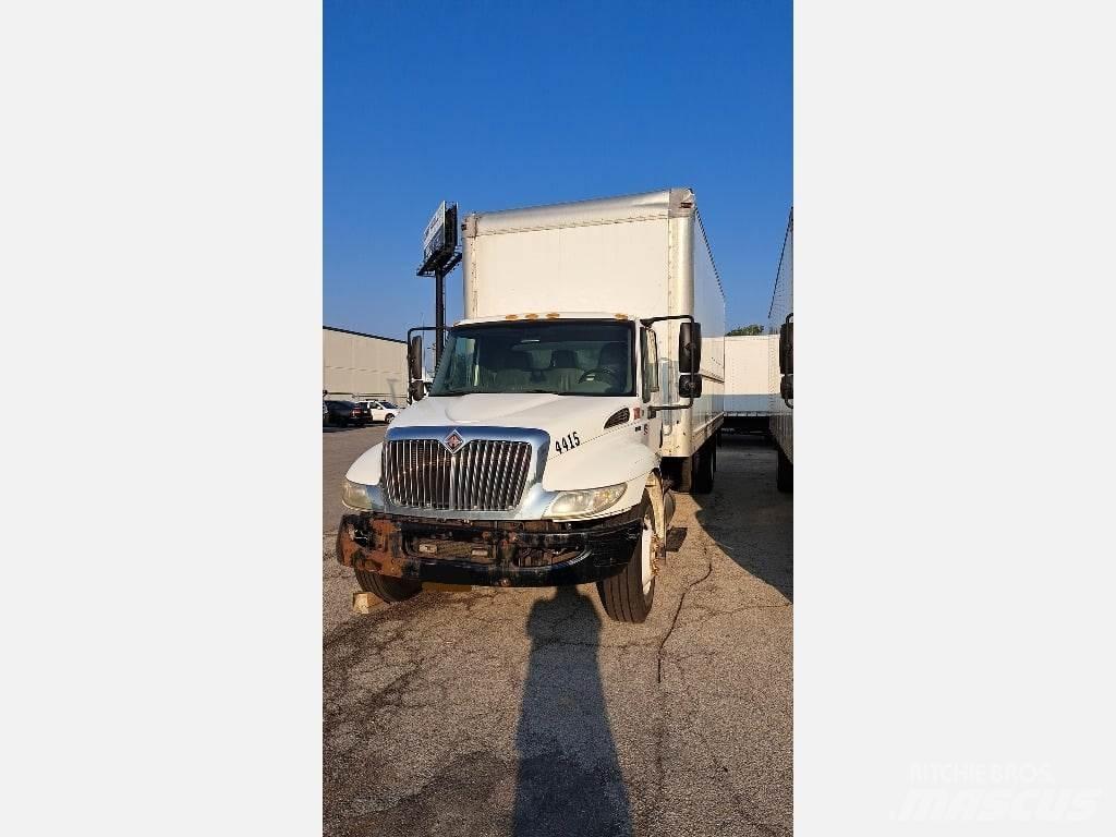 International MA025 Van Body Trucks