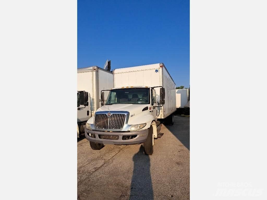 International MA025 Van Body Trucks