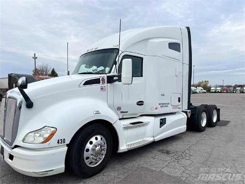 Kenworth T680 Truck Tractor Units