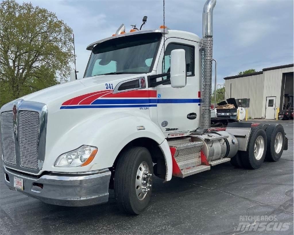 Kenworth T680 Truck Tractor Units