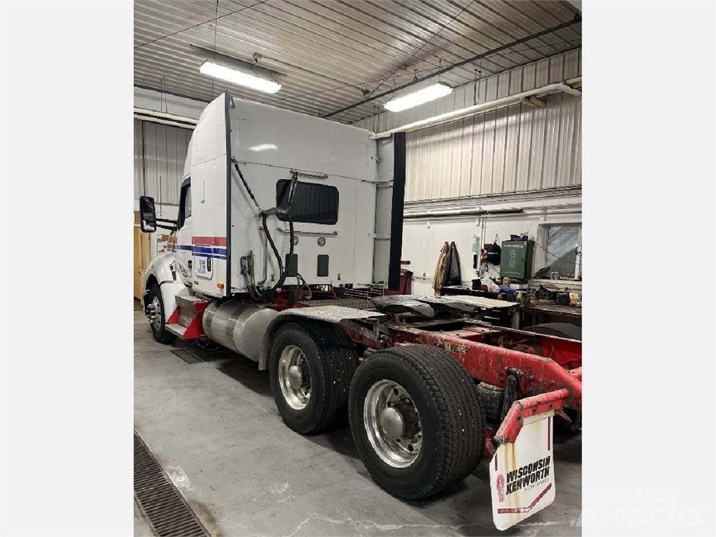 Kenworth T680 Truck Tractor Units