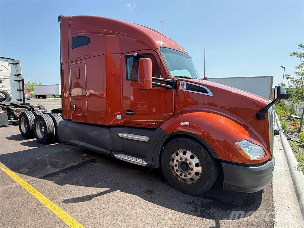 Kenworth T680 Truck Tractor Units