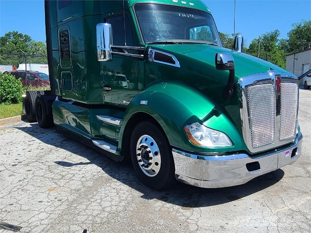 Kenworth T680 Truck Tractor Units