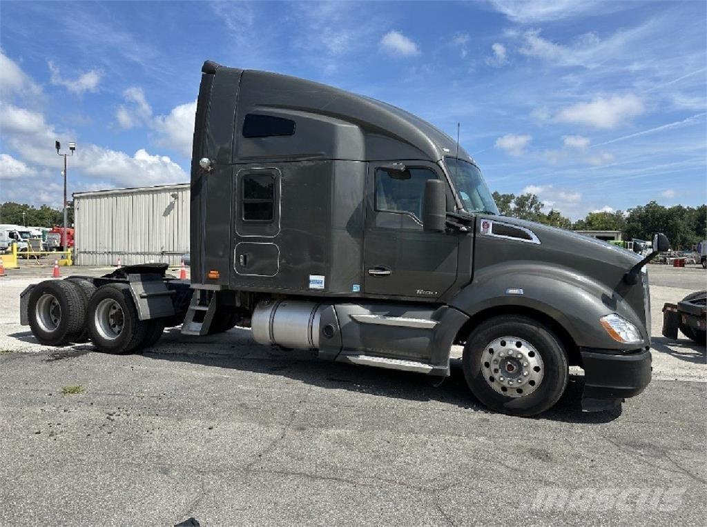 Kenworth T680 Truck Tractor Units
