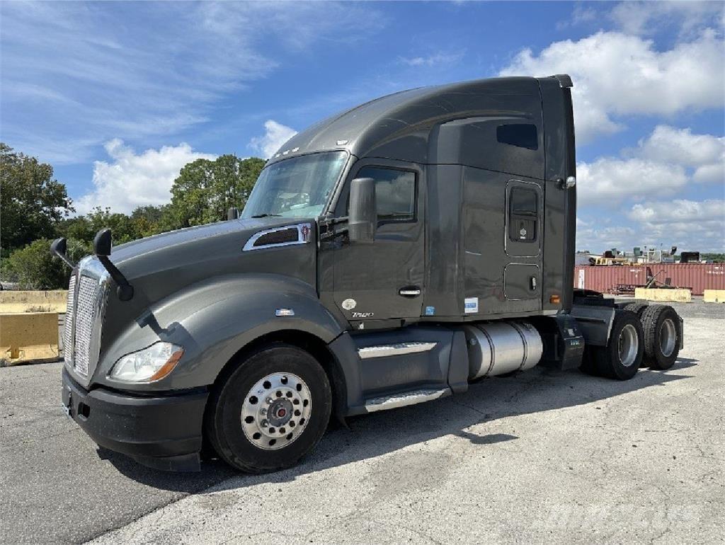 Kenworth T680 Truck Tractor Units