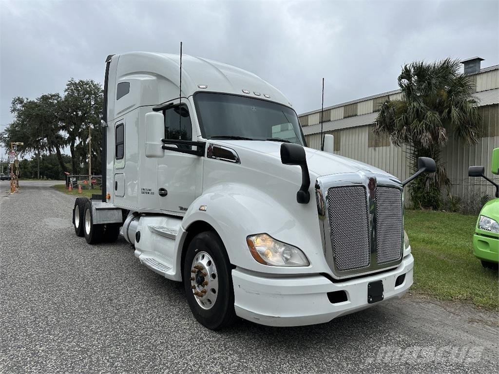 Kenworth T680 Truck Tractor Units