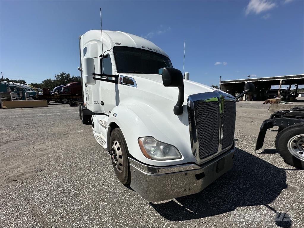Kenworth T680 Truck Tractor Units