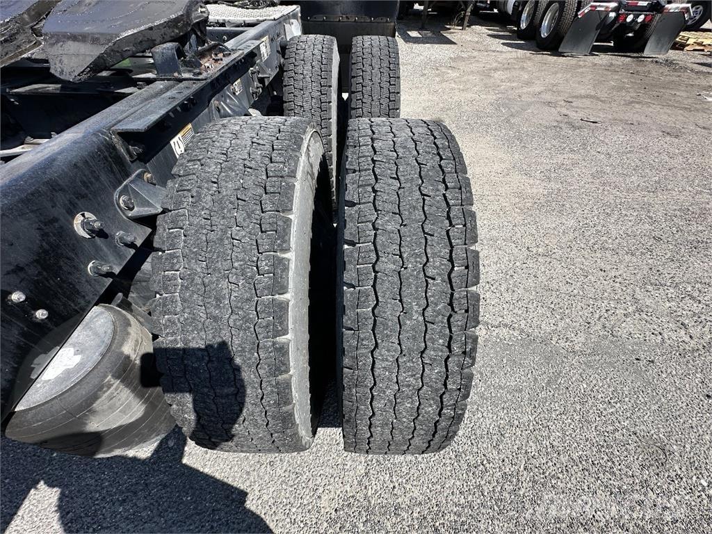 Kenworth T680 Truck Tractor Units