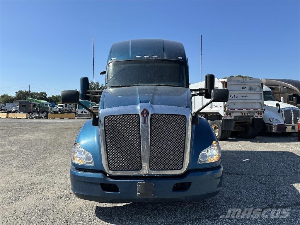 Kenworth T680 Truck Tractor Units