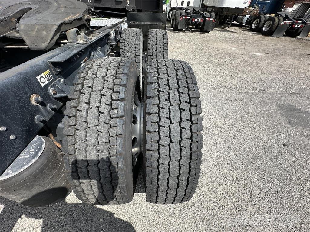Kenworth T680 Truck Tractor Units