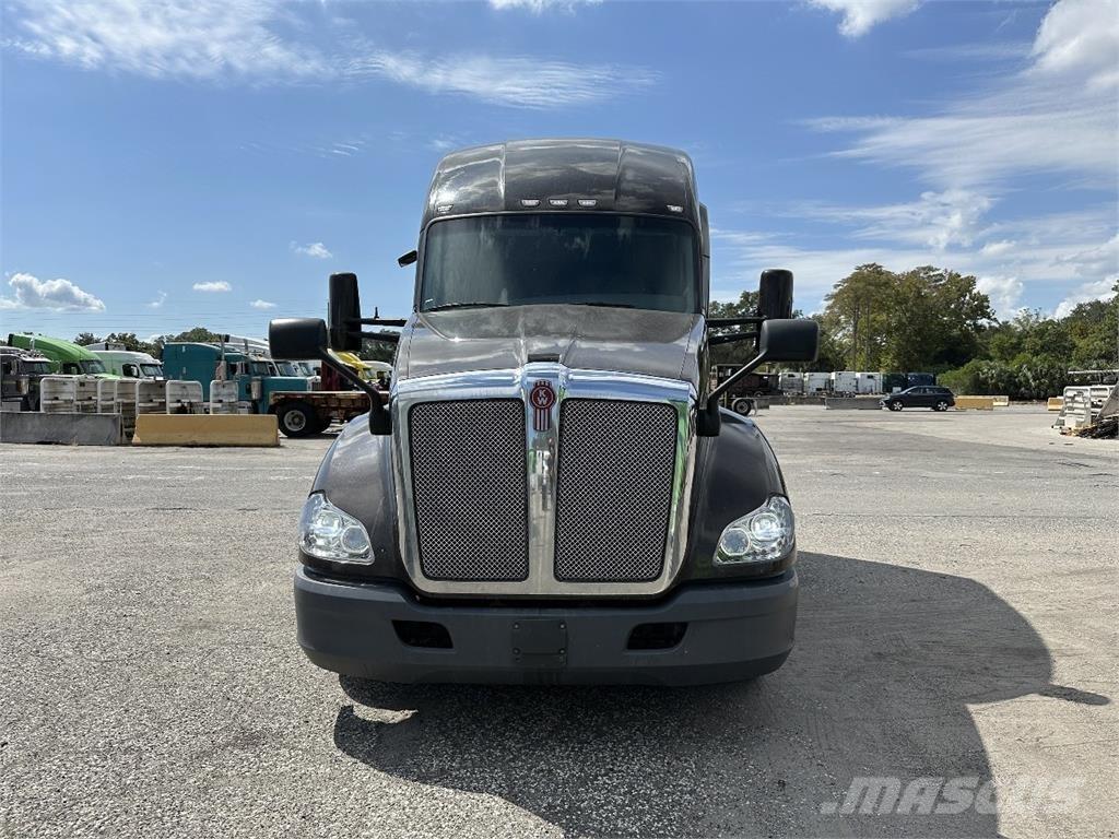 Kenworth T680 Truck Tractor Units