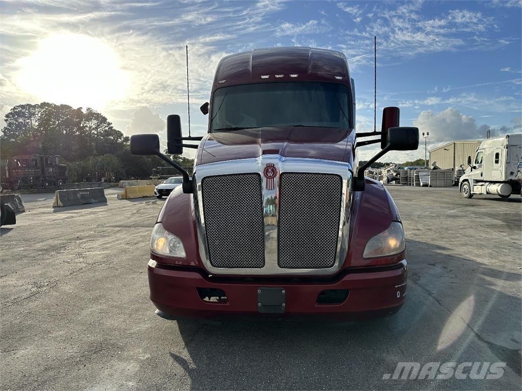 Kenworth T680 Truck Tractor Units