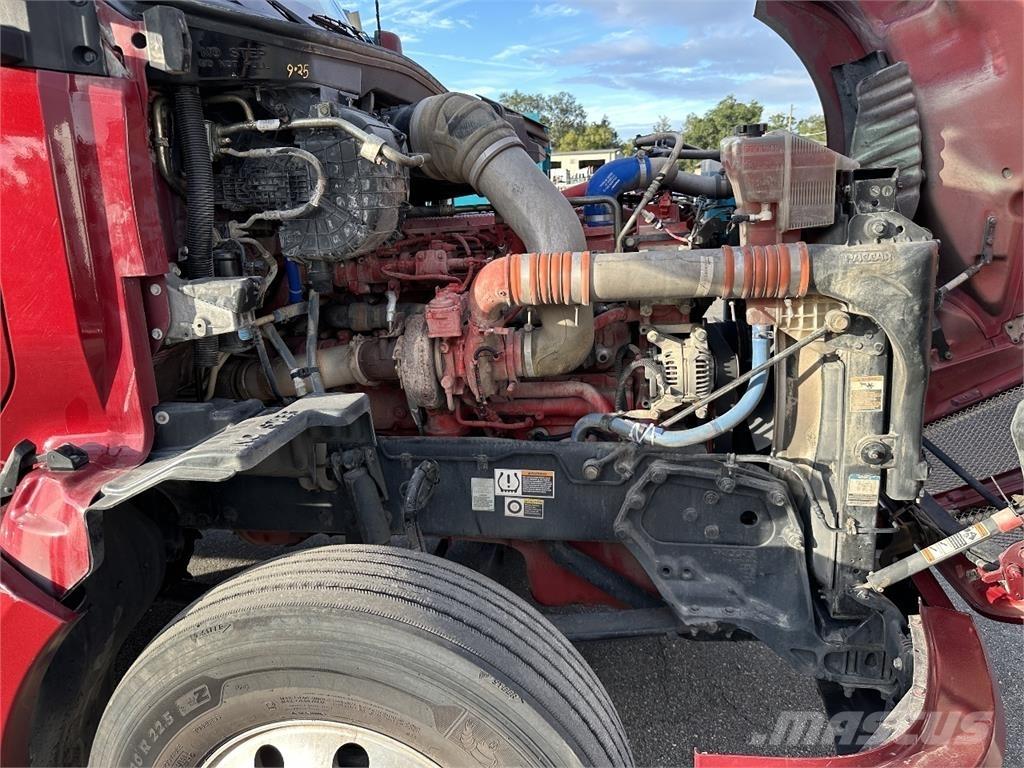 Kenworth T680 Truck Tractor Units