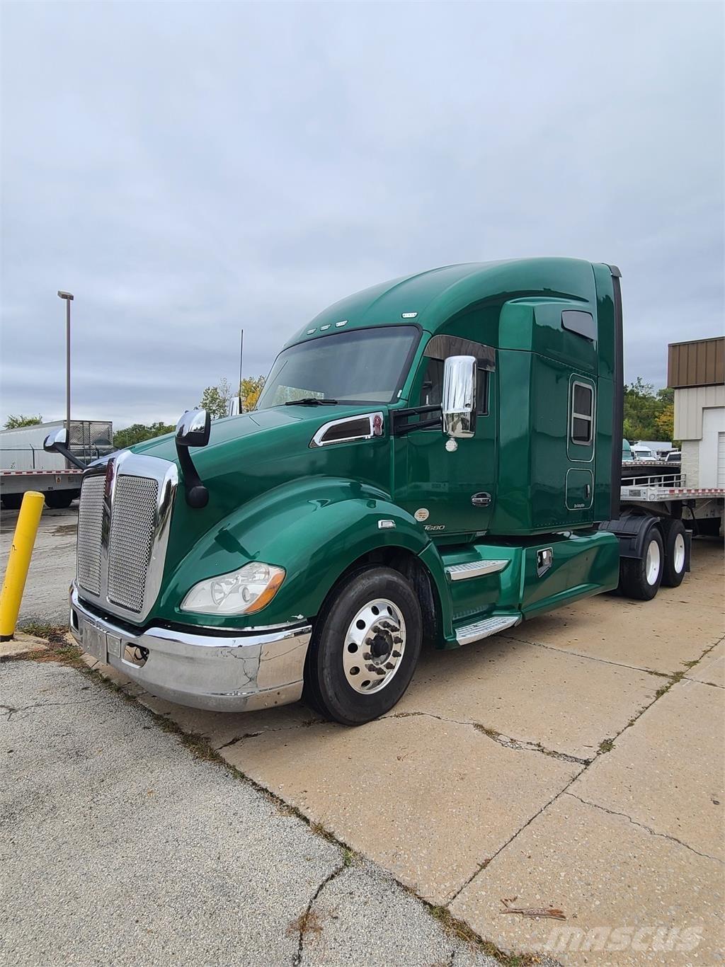 Kenworth T680 Truck Tractor Units