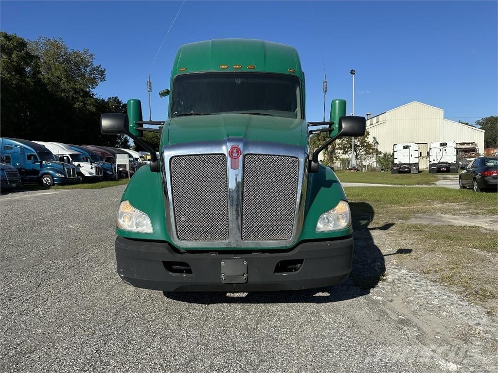 Kenworth T680 Truck Tractor Units
