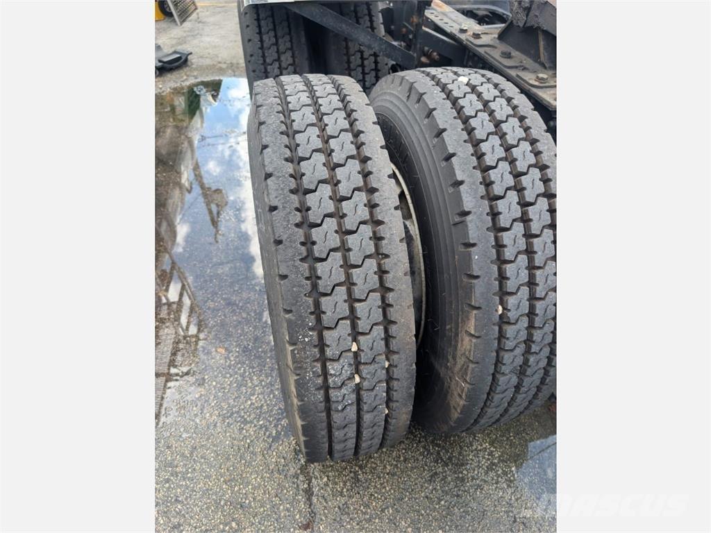 Kenworth T680 Truck Tractor Units