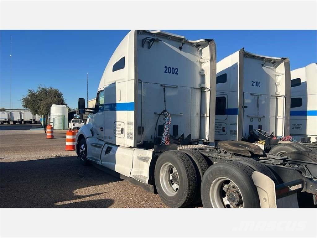 Kenworth T680 Truck Tractor Units