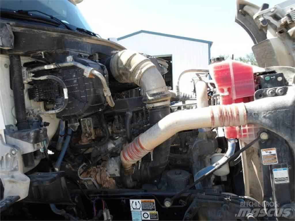 Kenworth T880 Truck Tractor Units