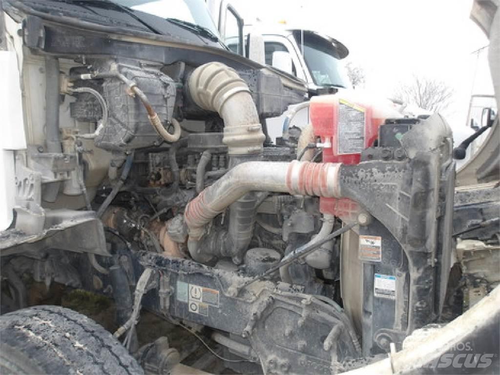 Kenworth T880 Truck Tractor Units