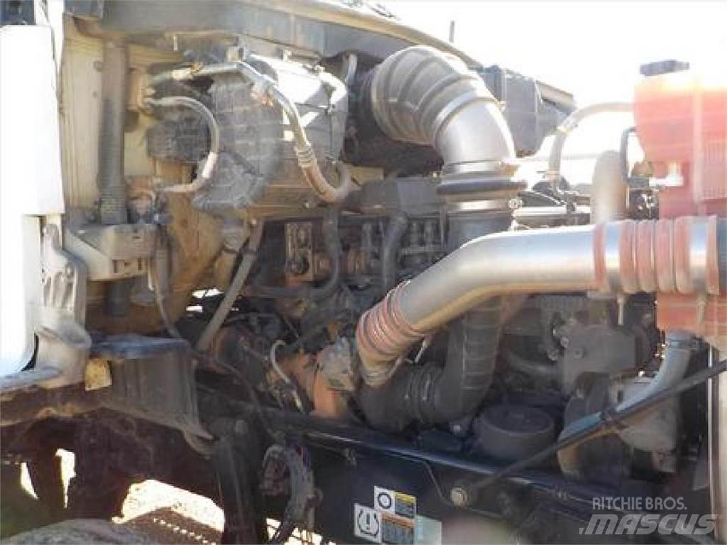 Kenworth T880 Truck Tractor Units