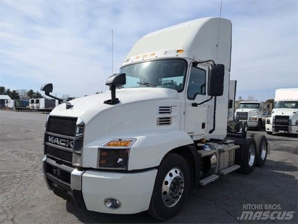 Mack AN64T Truck Tractor Units