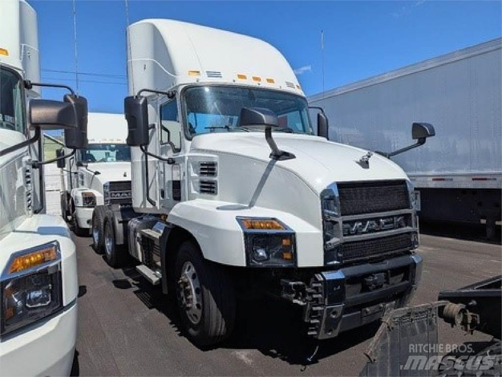 Mack AN64T Truck Tractor Units