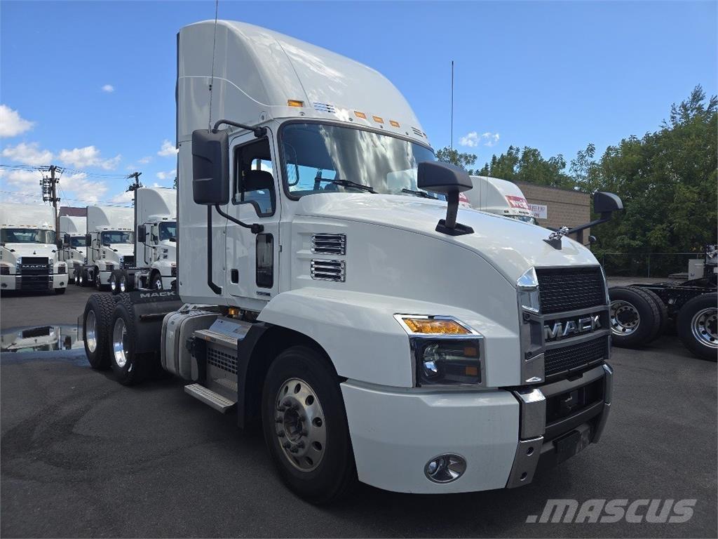 Mack AN64T Truck Tractor Units