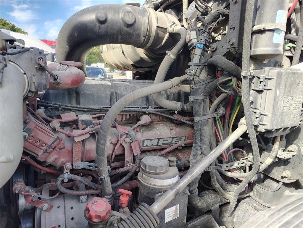 Mack Anthem 64T Truck Tractor Units