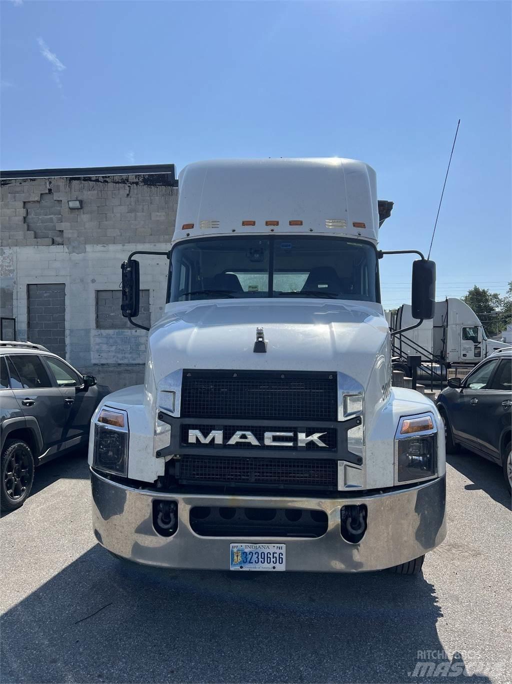 Mack Anthem AN64T Truck Tractor Units