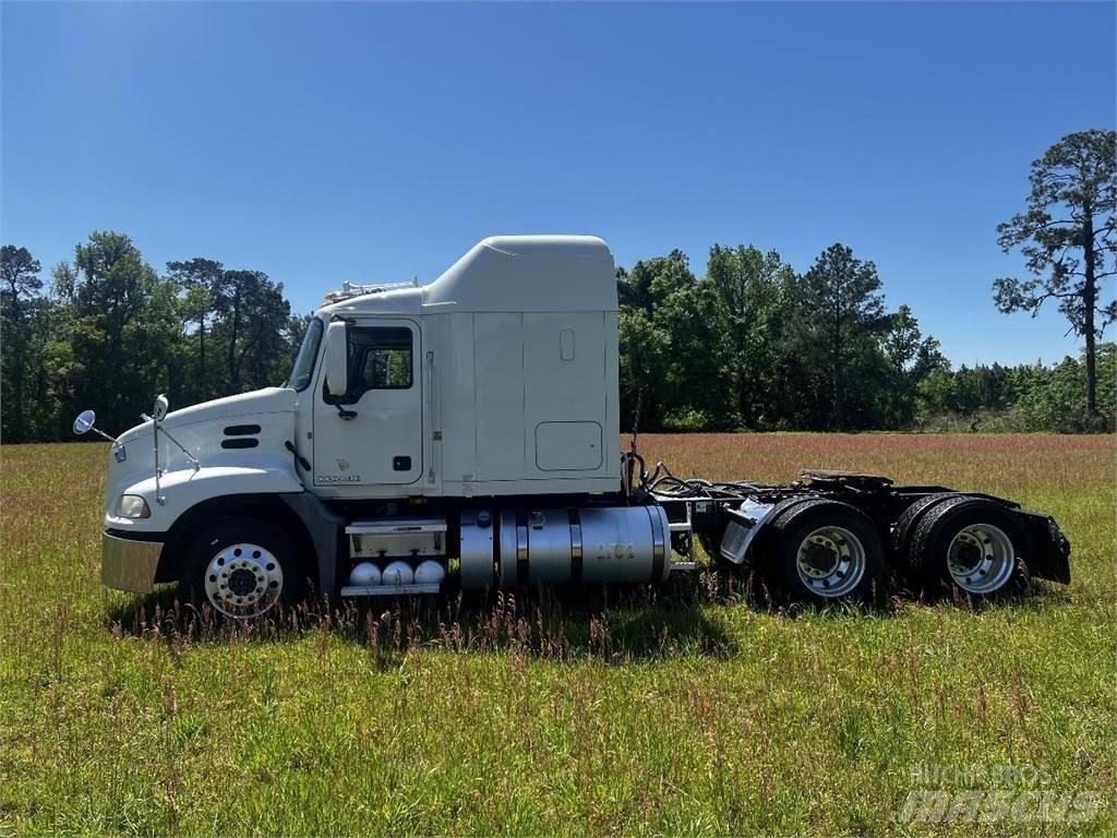 Mack CXU 613 Truck Tractor Units